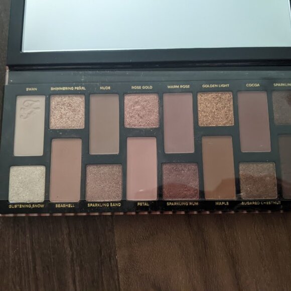 Too Faced - Born This Way The Natural Nudes Eye Shadow Palette - 16-pan - Picture 4 of 15